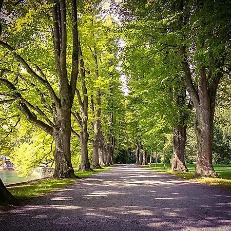 Lindenallee ホテル リンダウ