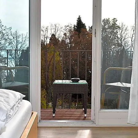 Отель Lindenallee 3*