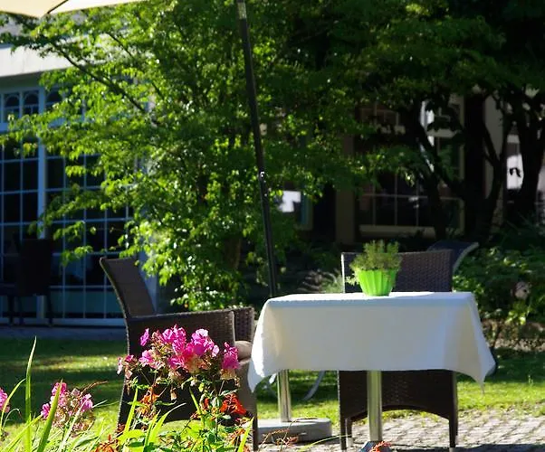 Lindenallee Hotel Lindau (Bodensee)